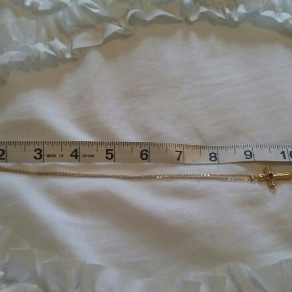 Vintage Avon Gold & Garnet Necklace - Picture 5 of 6